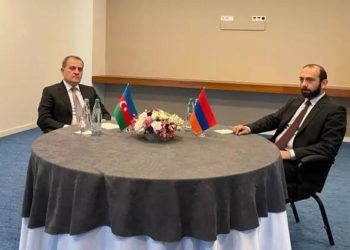 Ermenistan ve Azerbaycan dışişleri bakanları ABD’de bir ortaya geldi