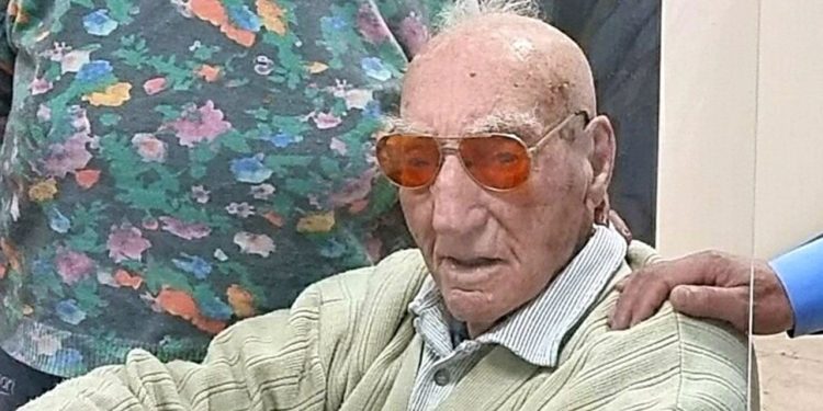 Eski İçişleri Bakanı 101 Yaşında Hayatını Yitirdi