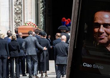 Eski İtalya Başbakanı Berlusconi son seyahatine uğurlanıyor