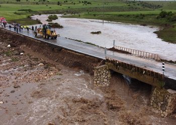 Eskişehir’de Sel Felaketi !Evler yıkıldı, sokaklar ve tarım toprakları sular altında kaldı
