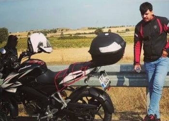 Feci kazada kaskı fırlayan üniversiteli öldü, arkadaşı ağır yaralı