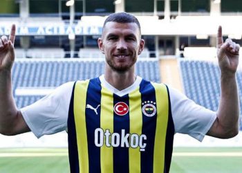 ‘Fenerbahçe’de Dzeko üzere bir golcü yoktu! Yaşlanmıyor, sakatlanmıyor, Ronaldo ile birebir listede…’ Bosna Hersekli gazeteciler anlattı…