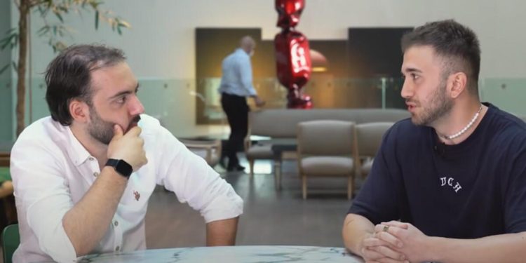 Fenomen Cihan Albayrak’tan Enes Batur mu Serdar Ortaç mı sorusuna şaşırtan yanıt