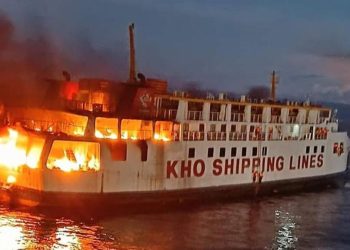 Filipinler’de 120 yolcunun bulunduğu feribotta yangın