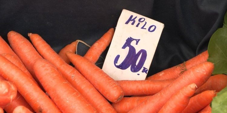 Fiyatı olağandışı arttı, havucun kilosu 50 TL oldu