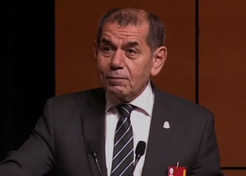 Galatasaray’da idare mühleti kısaldı! Tüzük değişikliği kabul edildi…