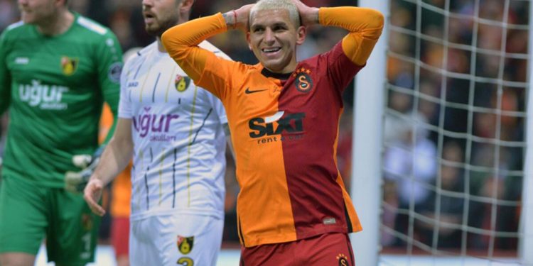 Galatasaraylı Lucas Torreira’nın menajerinden açıklama! ‘Lazio ile görüşeceğiz’