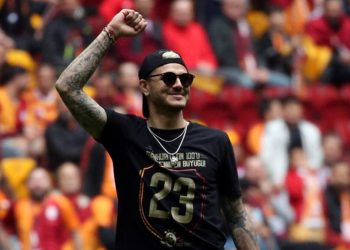 Galatasaraylı taraftarlardan Mauro Icardi’ye “Burada kal” daveti