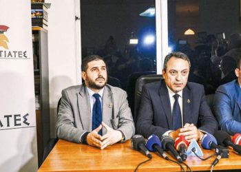 Genel merkezin yerini bilen yoktu: çok sağ nasıl kazandı