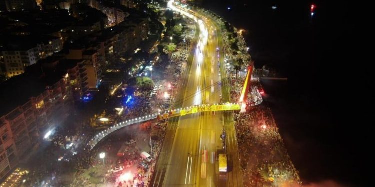Göztepe 98. yaşını büyük bir coşkuyla kutladı