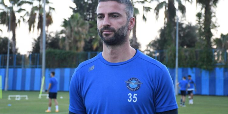 Göztepe kaleci Ferhat Kaplan’ı bitiriyor