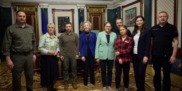 Greta Thunberg, Kiev’de Zelenski ile görüştü
