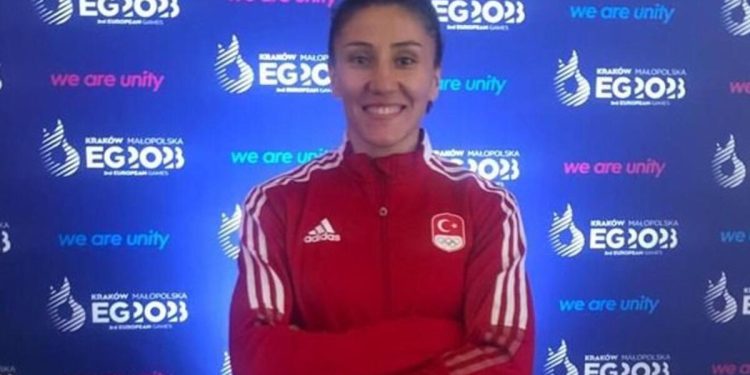 Gülistan Turan ve Bediha Taçyıldız altın madalya kazandı