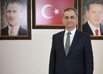 Hayri Baraçlı kimdir, kaç yaşında, nereli ve hangi vazifelerde bulundu?