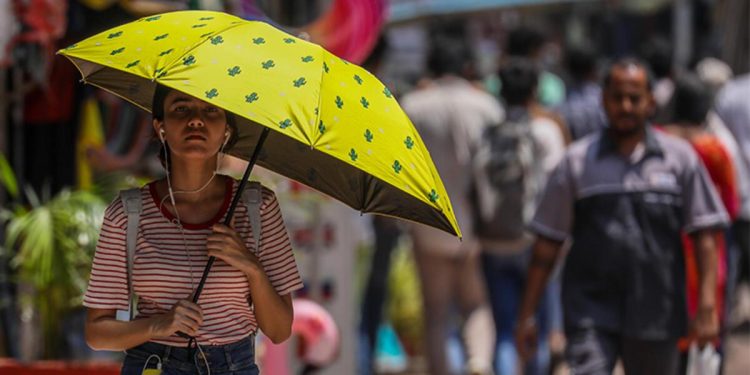 Hindistan’da çok sıcaklar nedeniyle can kaybı 96’ya yükseldi