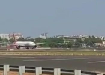 Hindistan’dan ABD’ye giden yolcu uçağı Rusya’ya iniş yaptı