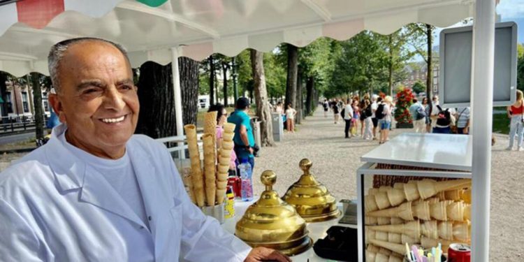 Hollanda siyaseti Türkiye kökenli dondurmacı için yas tutuyor