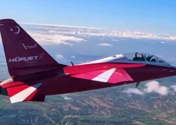 Hürjet özel uçuş gerçekleştirdi