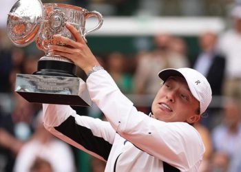 Iga Swiatek’ten tarihi şampiyonluk