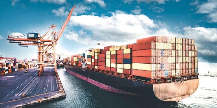 ‘İhracat ve lojistikte bölgesel üs olduk’