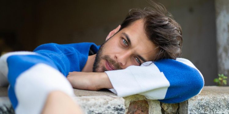 İki Proje İle Geliyor