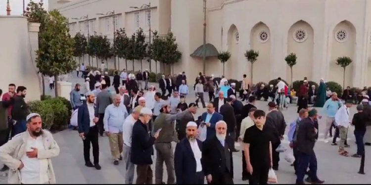 İmgeler Devletin Neredeyse Her Kurumunu Ele Geçiren Menzil’in Köyünden! Tam Bir Özel Bölge!