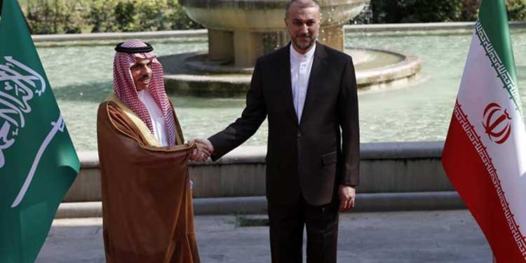 İran ve Suudi Arabistan ortasında 7 yıl sonra birinci görüşme