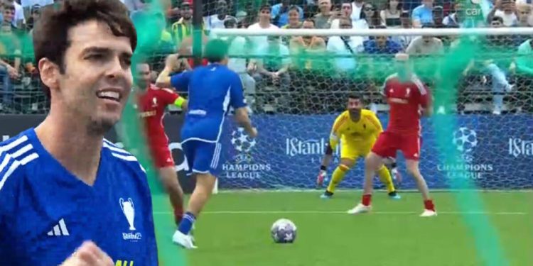 İstanbul’da yıldızlar geçidi! Efsanelerin turnuvasında Kaka, Volkan Demirel’i 18 yıl sonra yeniden mağlup etti