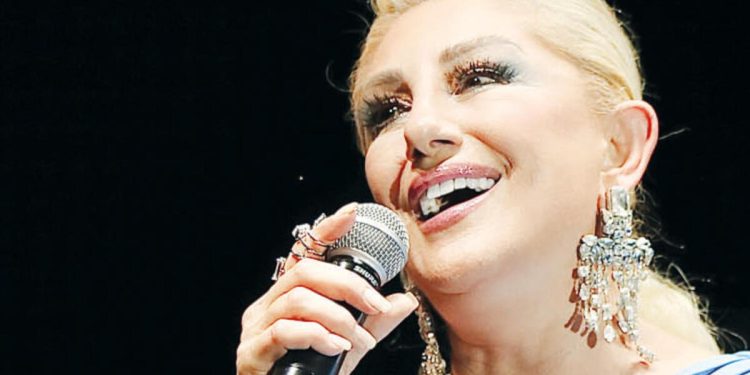 İzmir’de 18 bin  şahsa konser