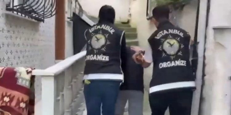 Kadıköy’ü Mesken Tutmuşlar! Şebekeye Operasyon: 20 Gözaltı