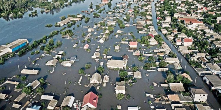 Kahovka barajı savaşın yeni cephesi: Selden kaçış