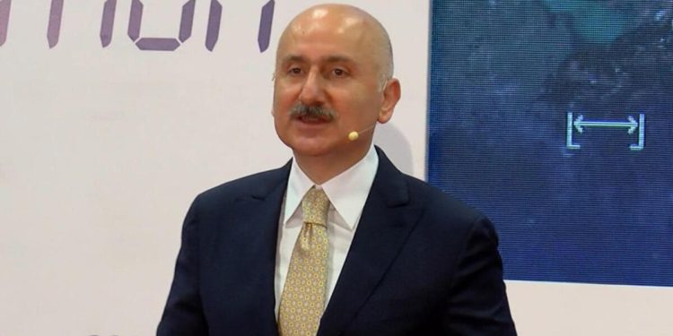 Karaismailoğlu: Ankara-İstanbul’u 80 dakikaya düşürüyoruz