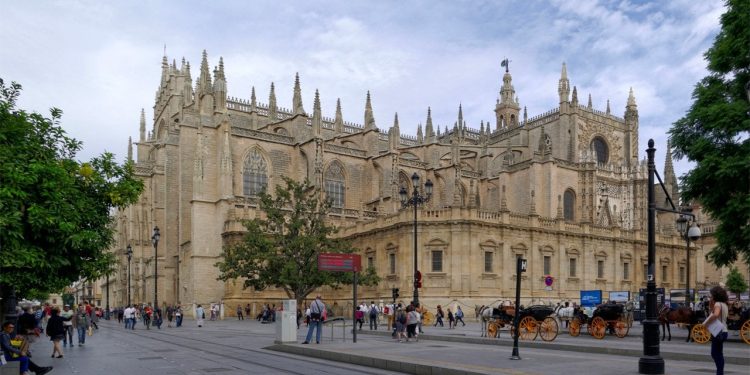 Katolik kilisesinde 1940’dan bu yana 927 cinsel istismar vakası!