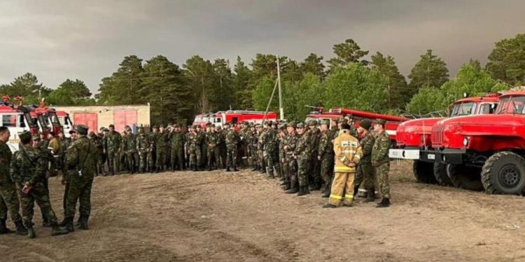 Kazakistan’daki yangın bölgesine destek grup ve asker gönderildi