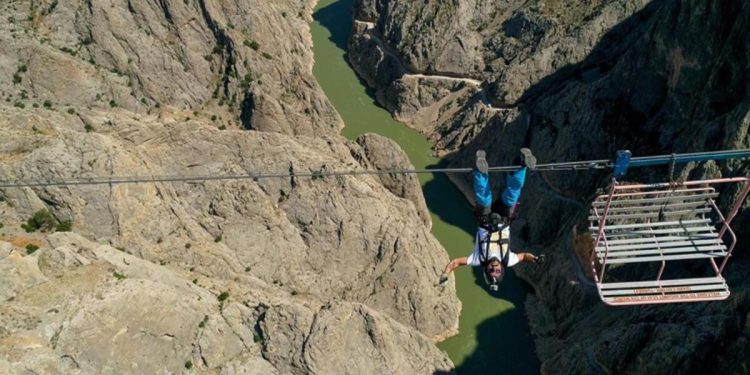 Kemaliye şenliğe hazırlanıyor