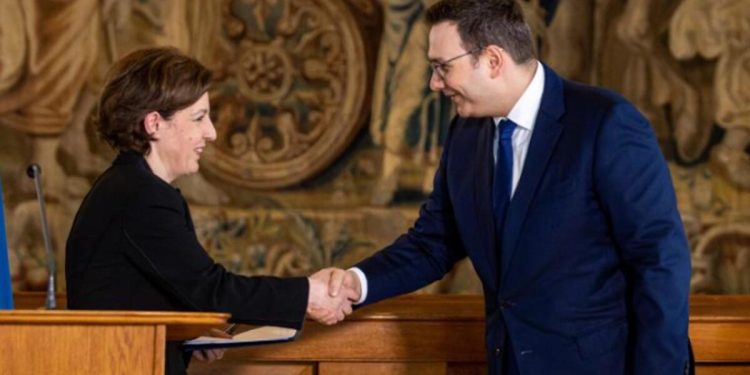 Kosova Dışişleri: “Kuzeydeki 4 belediyede mahallî seçimlerin yine yapılması fikrine açığız”