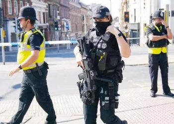 Londra’da bir dairede ikisi çocuk 4 kişi meyyit bulundu