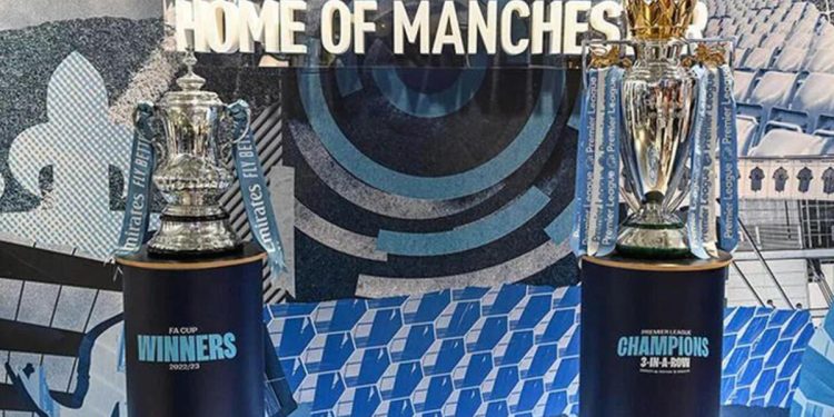 Manchester City’nin bu dönem kazandığı kupalar İstanbul’da sergilendi