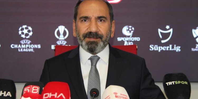 Mecnun Otyakmaz, Sivasspor başkanlığına yine aday! İstek Çalımbay ve Alex de Souza kelamları…