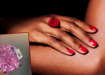 New York’taki mücevher müzayedesinde ikili rekor