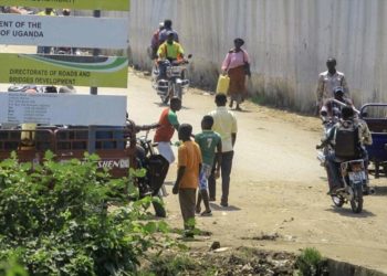 Okula kan donduran hücum: 25 meyyit, 8 yaralı