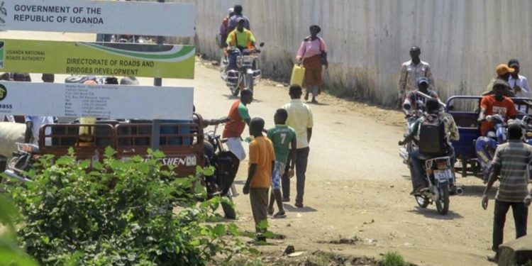 Okula kan donduran hücum: 25 meyyit, 8 yaralı