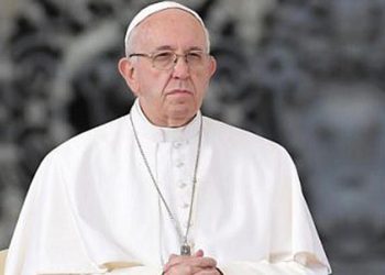 Papa Francis hastaneye kaldırıldı