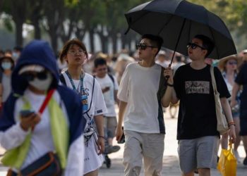 Pekin’de 9 yıl sonra birinci kere sıcaklık için kırmızı alarm