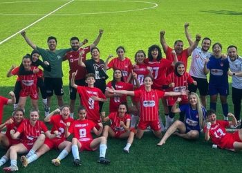 Penaltı vuruşlarını hakem erken bitirdi, maçta sıra dışı bir olay yaşandı