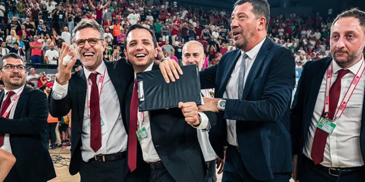 Pınar Karşıyaka’da birinci gaye Troy Selim Şav