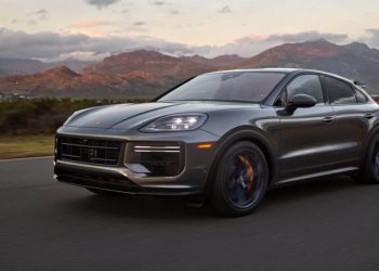 Porsche Logosunu Yeniledi