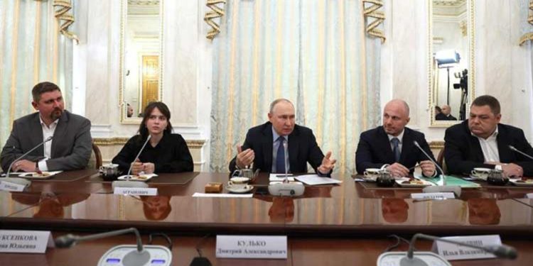 Putin: Ukrayna’nın savunma endüstrisi yakında külliyen tarihe karışacak