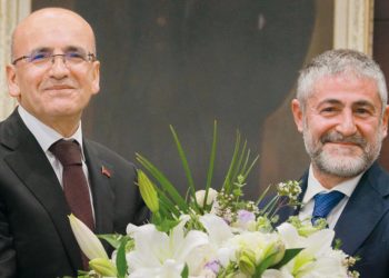 Rasyonele dönüş mesajı! Hazine ve Maliye Bakanı Mehmet Şimşek mali disiplinin değerine dikkat çekti