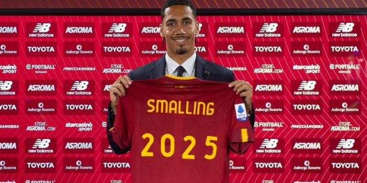 Roma, Chris Smalling’in kontratını uzattı